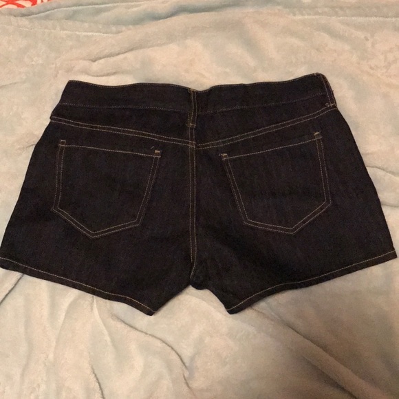 Old Navy Jean Shorts. Size 6. - Picture 2 of 3